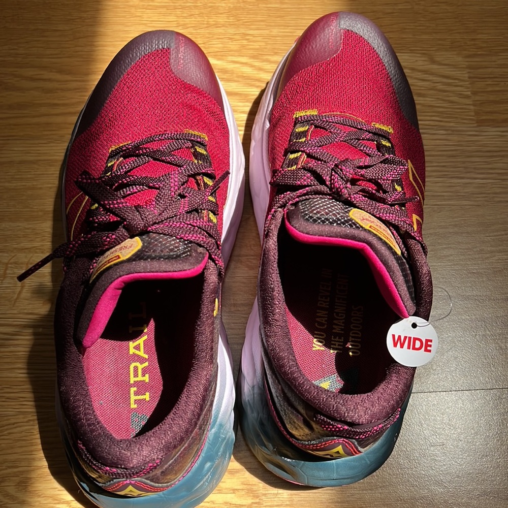 New balance snickers women’s size 10 US